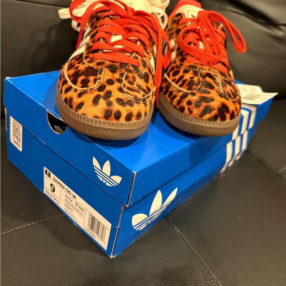 Adidas Women Leopard Samba OG Sneakers with Red & White Shoe Laces - Picture 3 of 7